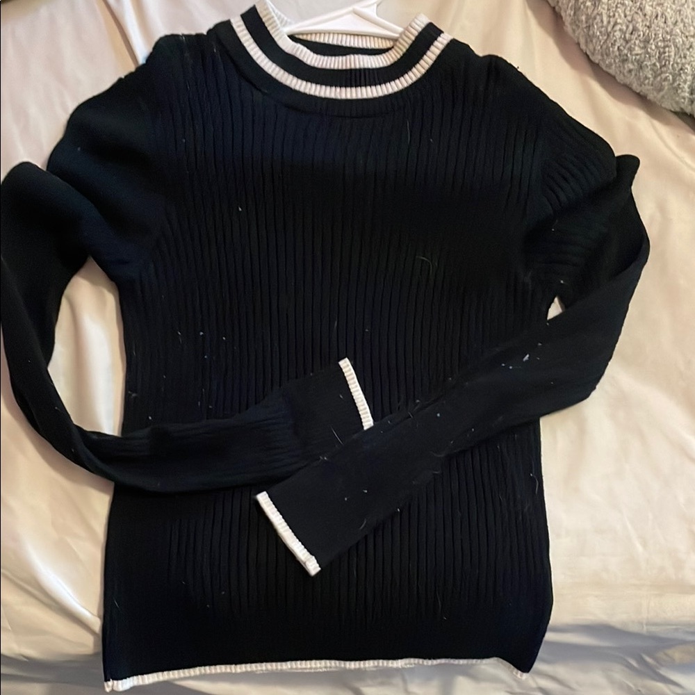 Aeropostale Black and White Ribbed Sweater